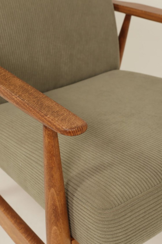 Image 1 of Vintage fauteuil in kakigroen corduroy-design van H.Lis
