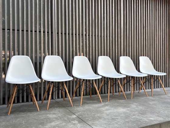 Image 1 of 6x Sillas Vitra Eames DSW