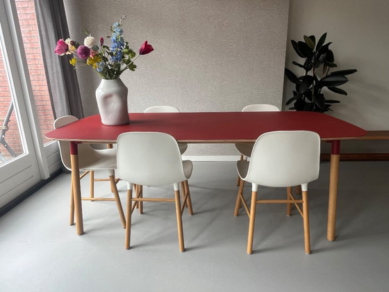Image 1 of Normann Copenhagen Form table + 5 chairs.