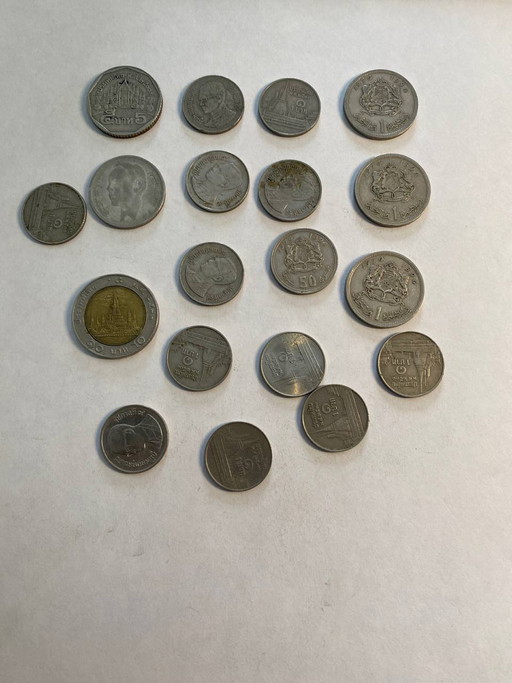 Lot of ancient coins - Thailand and Morocco - Bahts, Dirhams and Centimes – decoratieve objecten