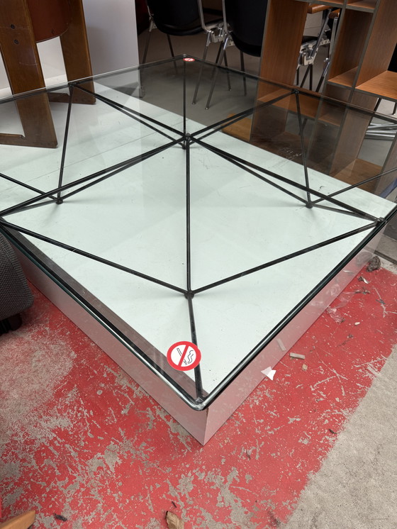 Image 1 of Mesa baja B&B Italia Alanda Diseñada por Paolo Piva