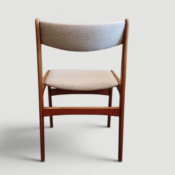 Image 1 of Vintage Eetkamerstoelen Erik Buch