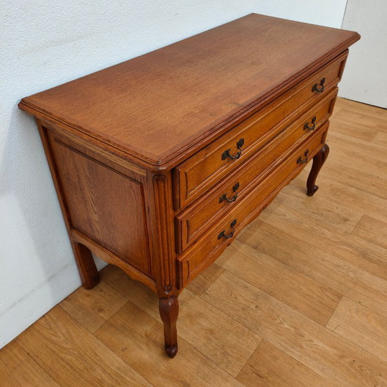 Image 1 of Vintage houten Queen Ann ladekastje dressoir ladekast