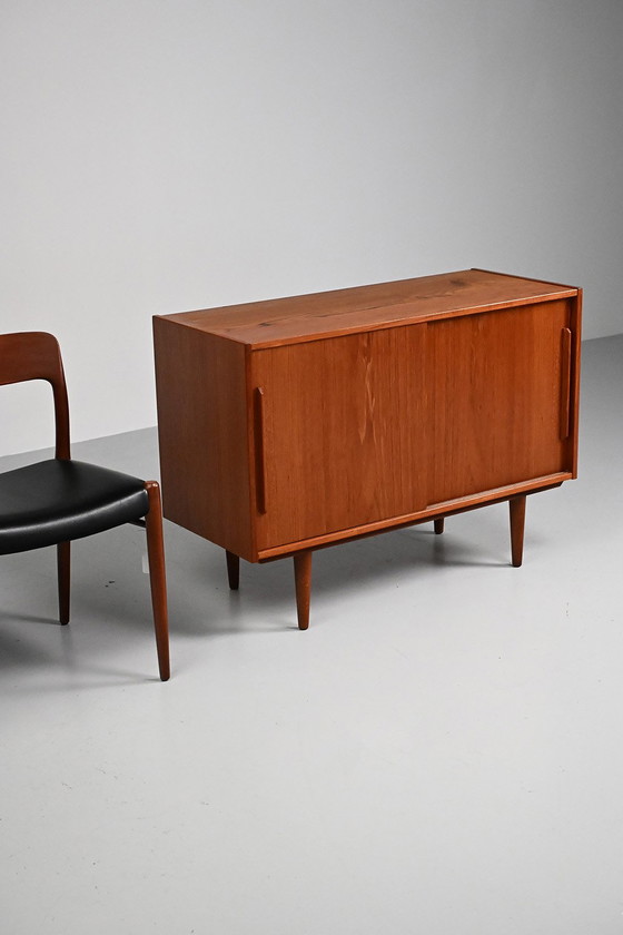 Image 1 of Deens Mid Century dressoir