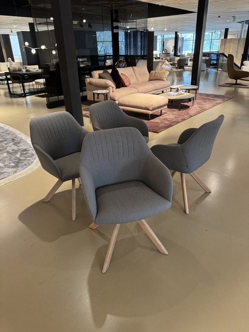 4 chaises de salle à manger Arco Ease H