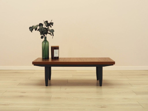 Danish Teak Veneer Coffee Table With Black Tapered Legs, 1960s – salontafels, Wood (photo 2 of 10)
