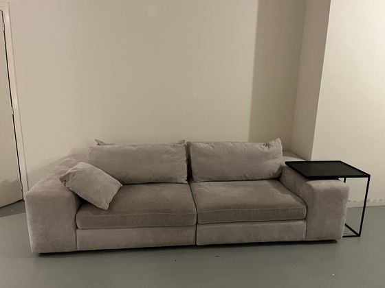 Image 1 of Eichholtz sofa vista grande Clark 