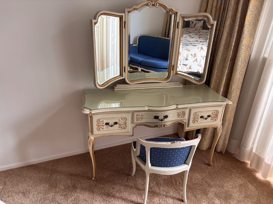 Kaptafel met 3-delige spiegel, hoekkastje, bankje en fauteuil – Wood (photo 2 of 7)