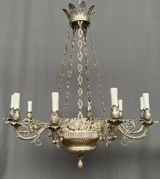 Grote, zeldzame antieke kroonluchter van massief verzilverd brons, Empire-stijl, met 12 lichtpunten. – Bronze (photo 2 of 18)
