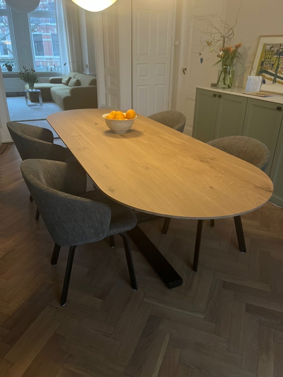 Image 1 of 4 chaises Arco closes