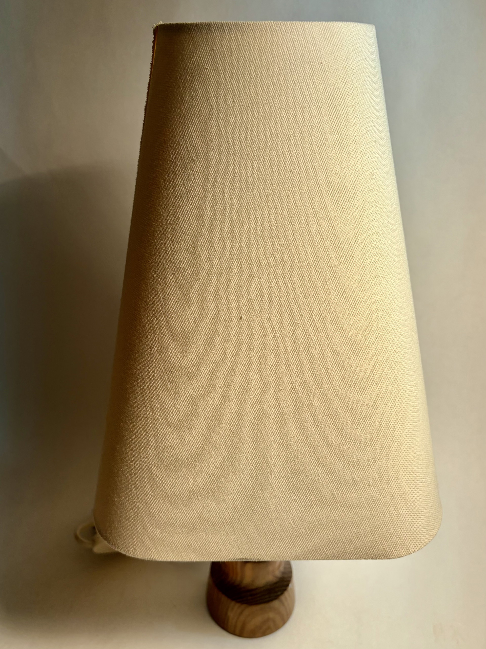 Scandinavian table lamp from the 50s | €112 | Whoppah