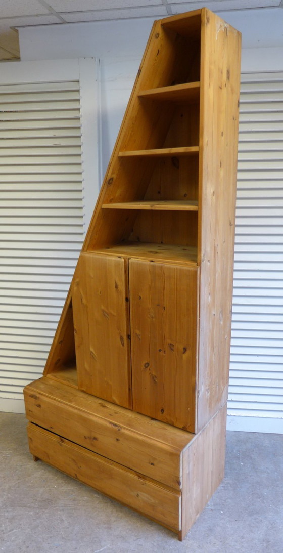 Image 1 of Mooie brutalistische grenen vintage kast