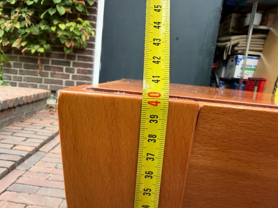 Coffee table – Wood (photo 4 of 6)