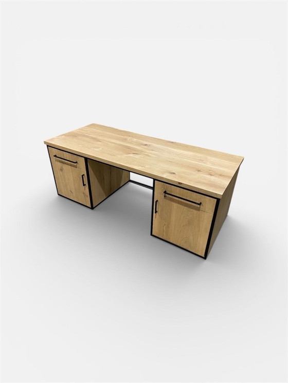 Image 1 of Schreibtisch aus massiver Eiche