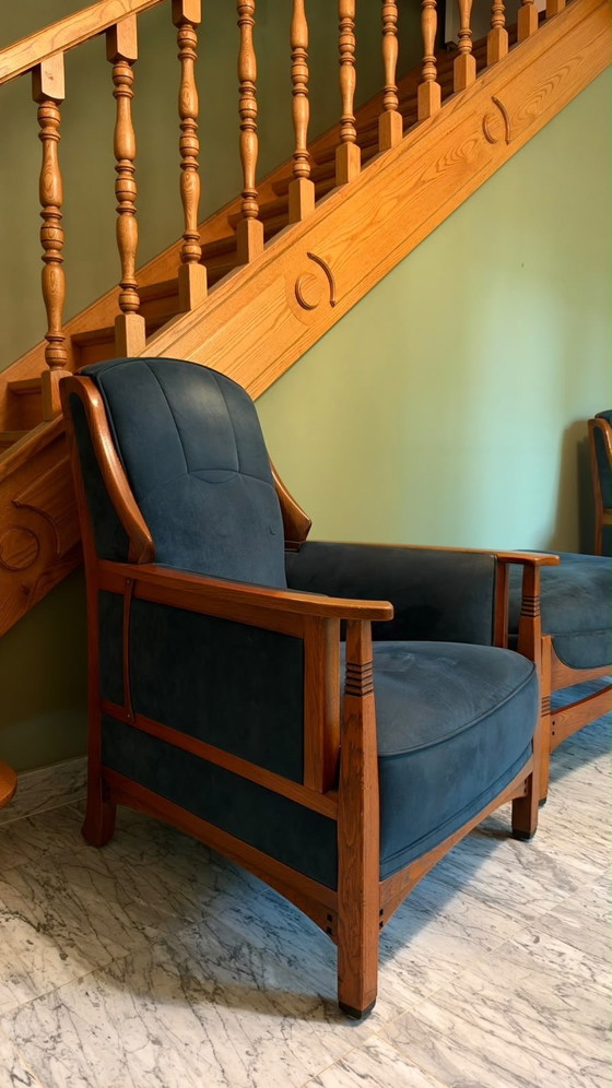 Schuitema Jugendstil Set: 2 Sessel + Hocker, massives Eichenholz (photo 3 of 5)
