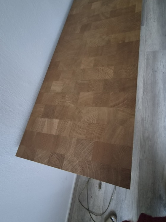 Bellissima credenza a 5 ante senza maniglie in legno massello di rovere. – Credenze, Wood (photo 5 of 6)