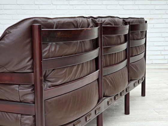 Image 1 of Divano a 3 posti in stile scandinavo degli anni '70, disegnato da Arne Norell e rivestito in pelle.