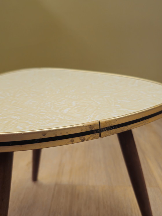 Image 1 of Tavolino vintage per piante Tavolino giallo