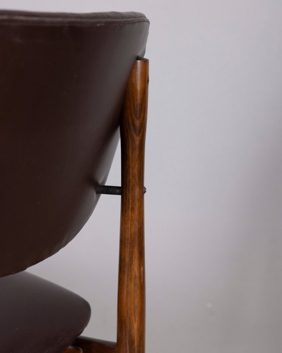 Image 1 of Set di 8 sedie vintage anni '60 in legno e pelle, disegnate da Anonima Castelli.