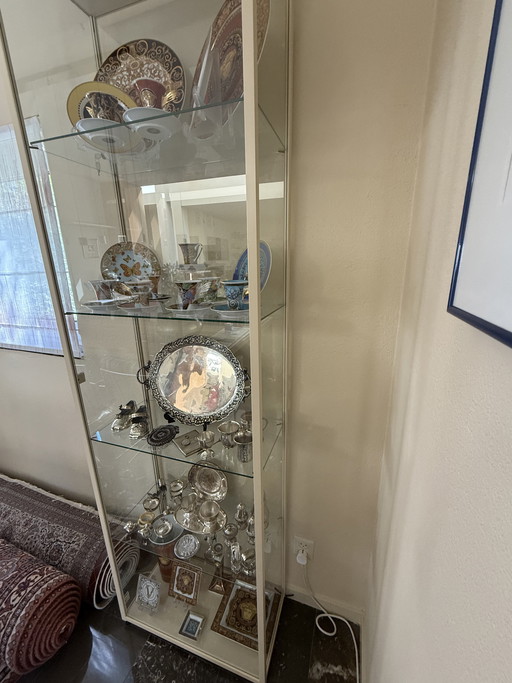 Vitrine (ohne Inhalt)