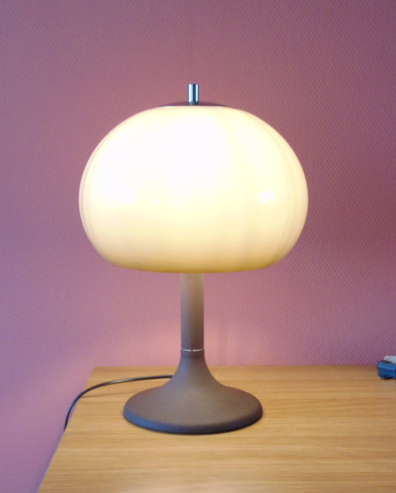 Image 1 of Lampe de table Rohm.