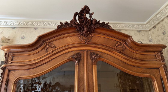 Image 1 of Beautiful large display case in neorococo style, ca. 1900-1930