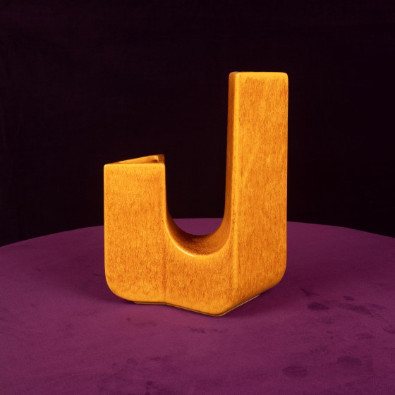 Sculptural Amber Ceramic Space Age Vase, Italy 1970 (photo 18 of 20)