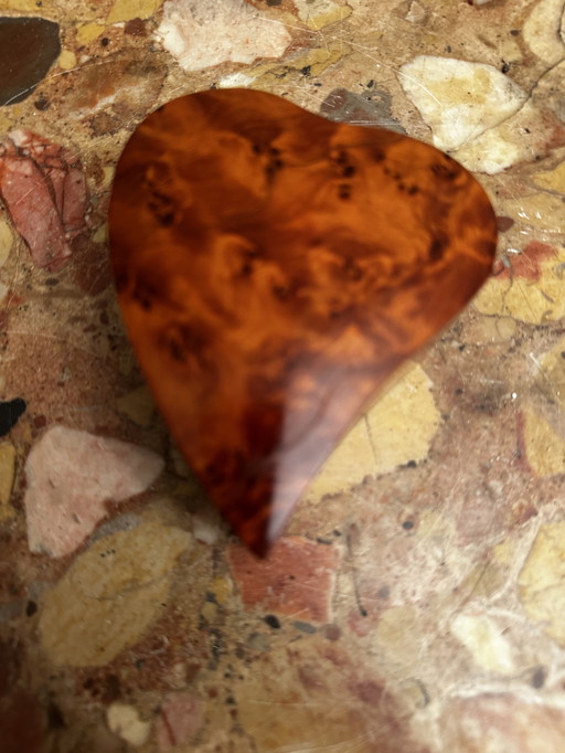 Boîte forme Cœur - Bois Loupe de Thuya 