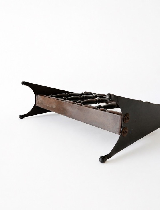Image 1 of Revistero plegable italiano de mediados de siglo (años 50) – Madera teñida de ébano y latón