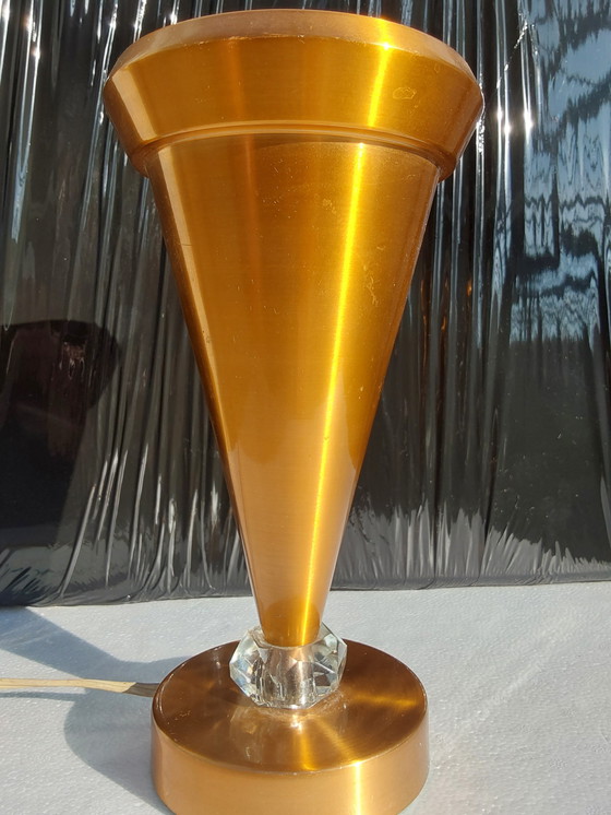 Image 1 of Chalice shape table lamp gold color spot lamp