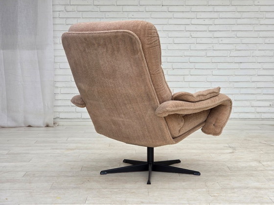 Image 1 of Dänischer Drehsessel aus den 1970er Jahren, beiger Möbelstoff.