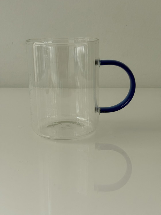 Image 1 of Set aus vier Designerbechern mit farbigen Henkeln