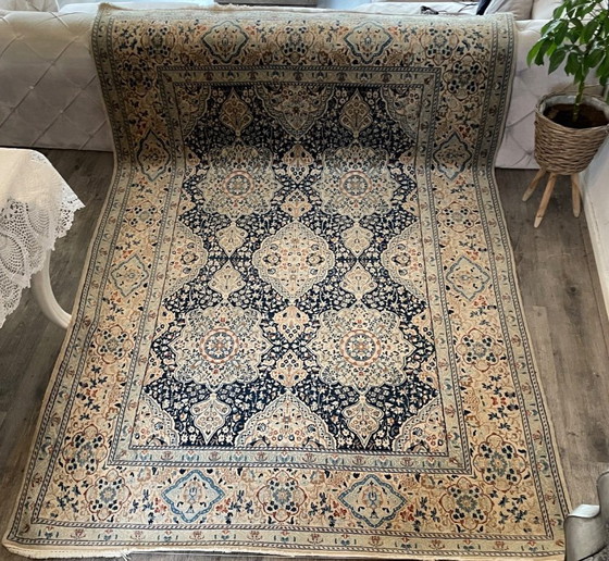 Image 1 of Tapis persan Nain en soie avec certificat