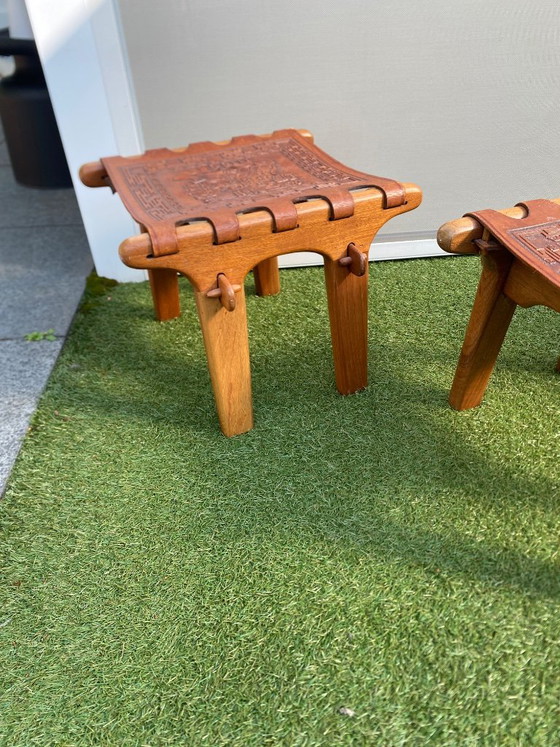 2 sgabelli/poggiapiedi vintage – Meubles des Estilo, Poggiapiedi e pouf, Leather (photo 3 of 8)