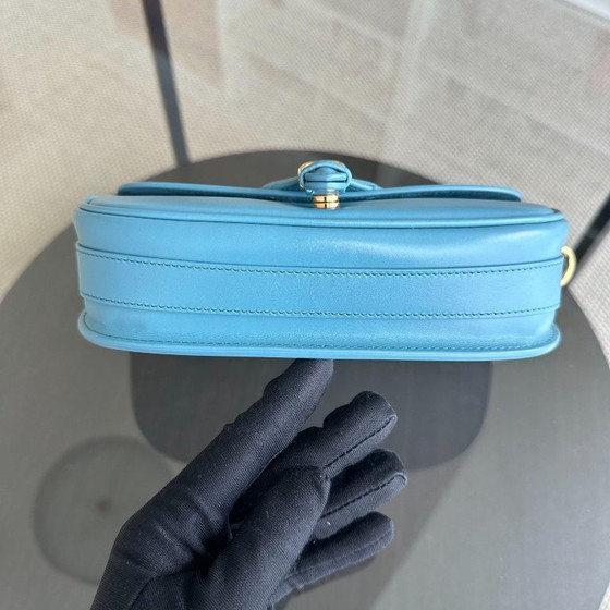 Image 1 of DIOR BOBBY EAST WEST - SCHOUDERTAS VAN GLAD KALFSLEER MET BLAUW-GOUDEN BESLAG