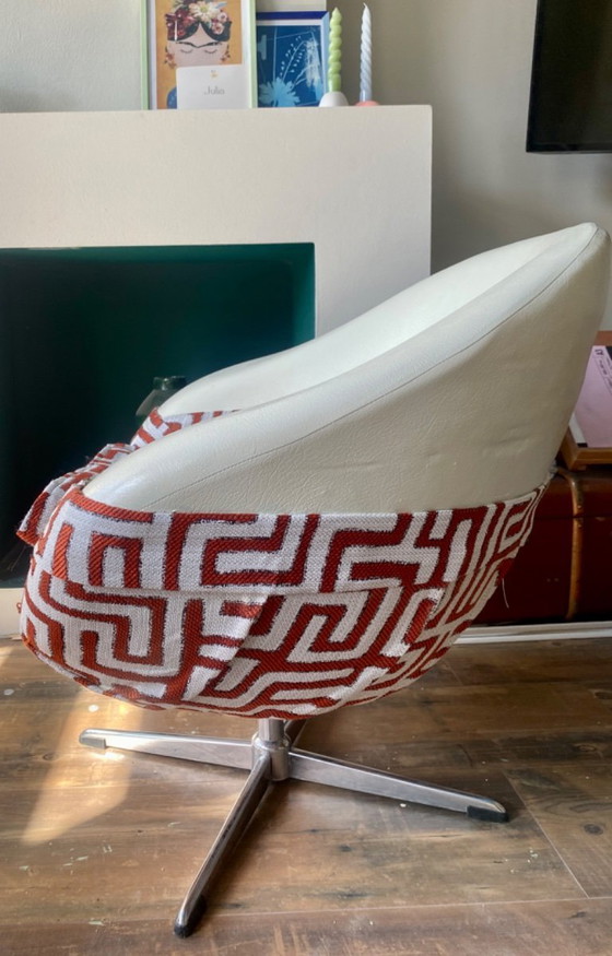 Image 1 of Bucket Chair Vintage - Cream/Terracotta/Chrome