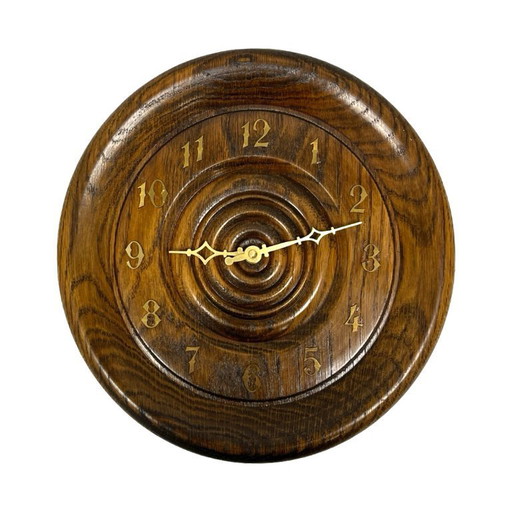 Vintage runde Eichenwanduhr, gedrechselt, Retro, Deutschland, 1980er Jahre.