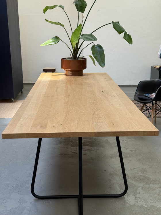 Image 1 of Stunning dining table with solid oak top