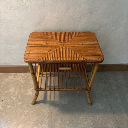 Comodino in rattan