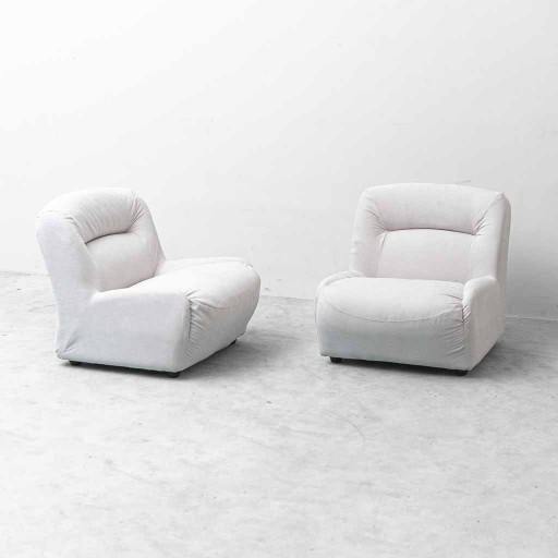 Pair of Vintage White Cotton Lounge Chairs – 70s Design