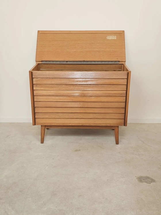 Wäschetruhe oder Spielzeugkiste Tschechisch von DREVOZPRACUJICI 1960 – Aufbewahrungsschrank, Wood (photo 5 of 23)