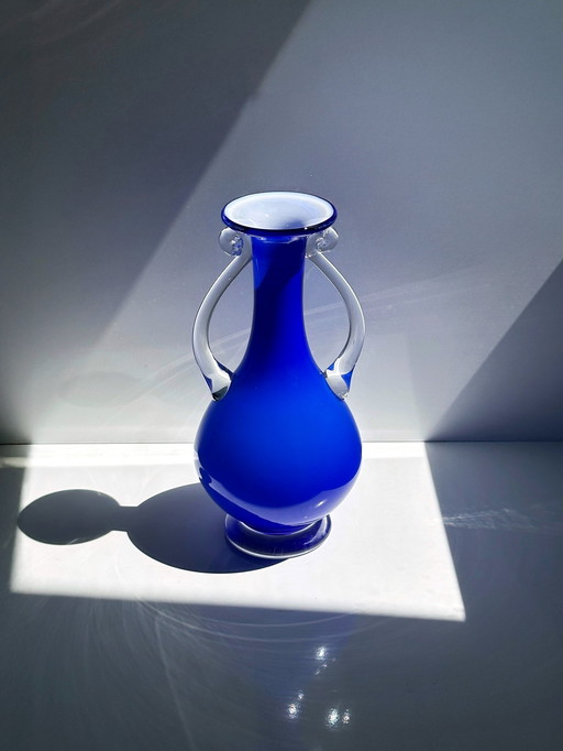 Vintage handle vase frosted glass blue cobalt ultramarine flower vase 80s postmodern Memphis