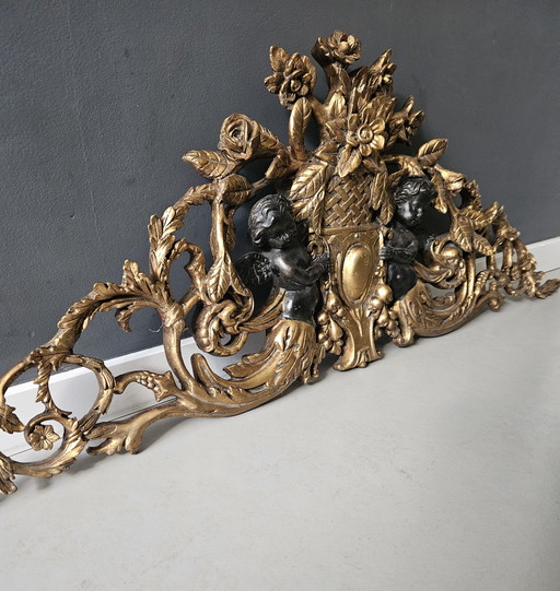 Puerta antigua dorada superpuesta, Francia