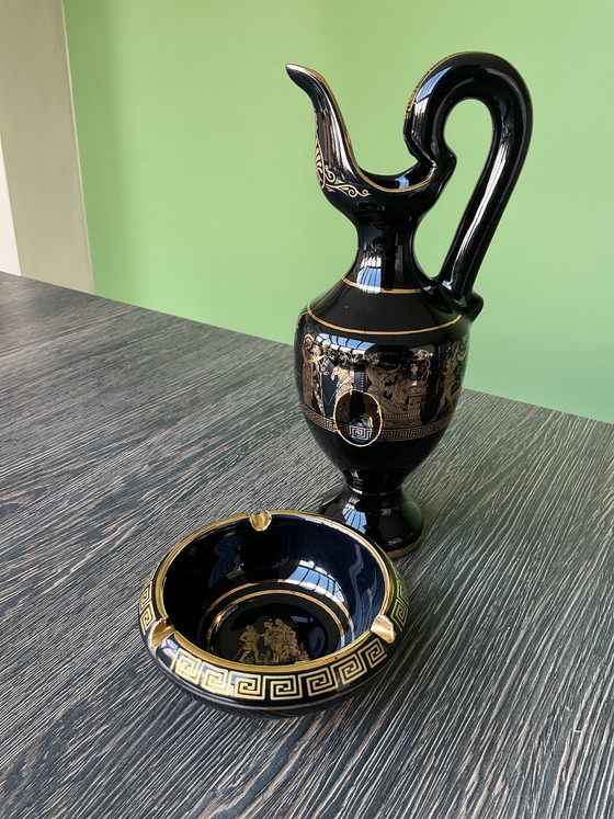 Image 1 of Vaso greco vintage con posacenere