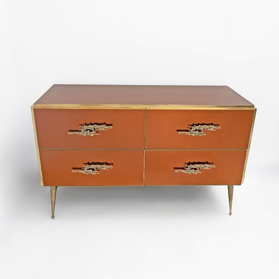 Commode miroir ambré avec détails en laiton, style Mid-Century Modern – Glass (photo 2 of 6)