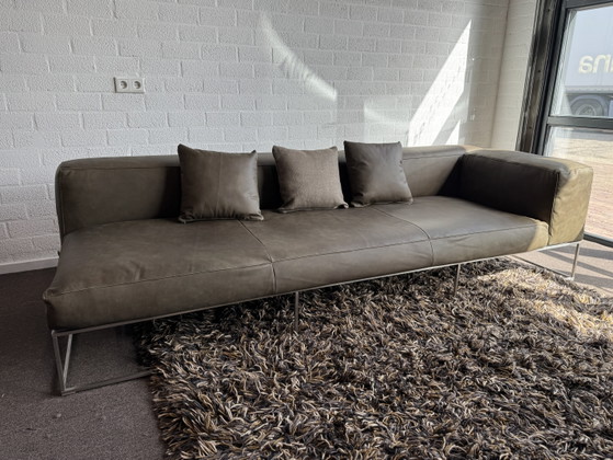 Image 1 of Living Divani Ile Club