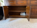 Sideboard 200 cm. Massives dunkles Eichenholz. 4 Schubladen, 4 Türen.