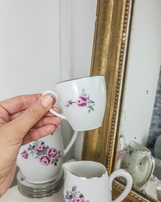 Service à thé en porcelaine blanche à motif floral – Vaisselle (photo 4 of 10)