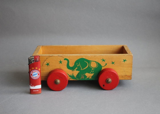 Image 1 of Vintage wooden wagon, hand-painted