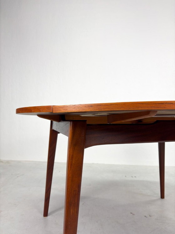 Round Milan Dining Table by Louis van Teeffelen – Wood (photo 9 of 19)